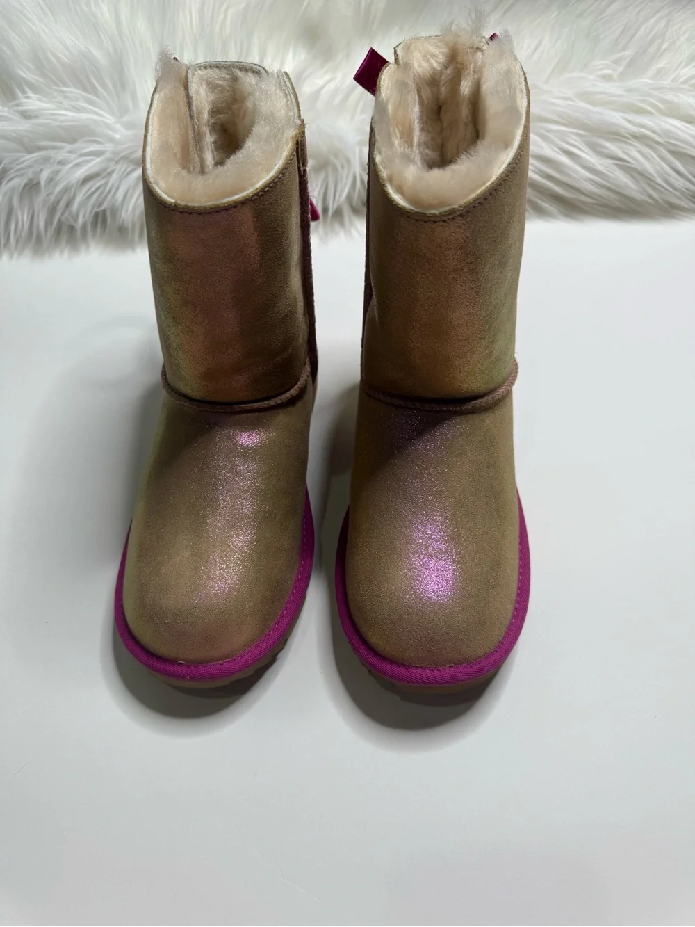 Ugg Boot Bailey Bow II Shimmer Big Kid Size 4 New